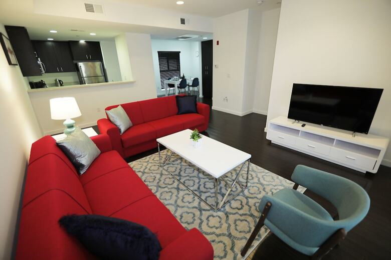 Aparthotel Hollywood Urban Residences
