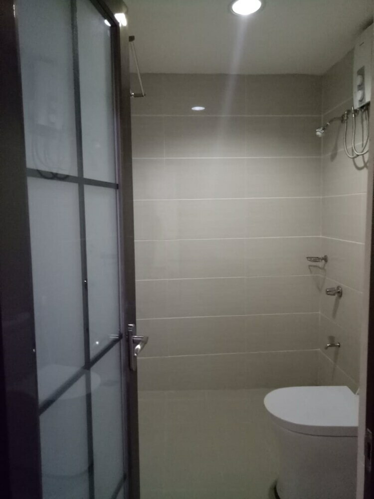 Meaco Royal Hotel-batangas City