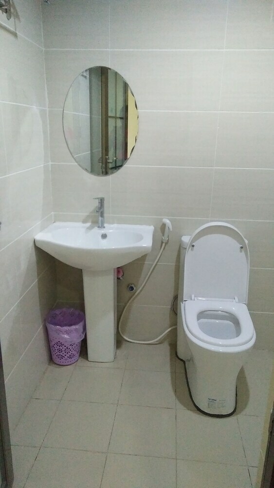 Meaco Royal Hotel-batangas City