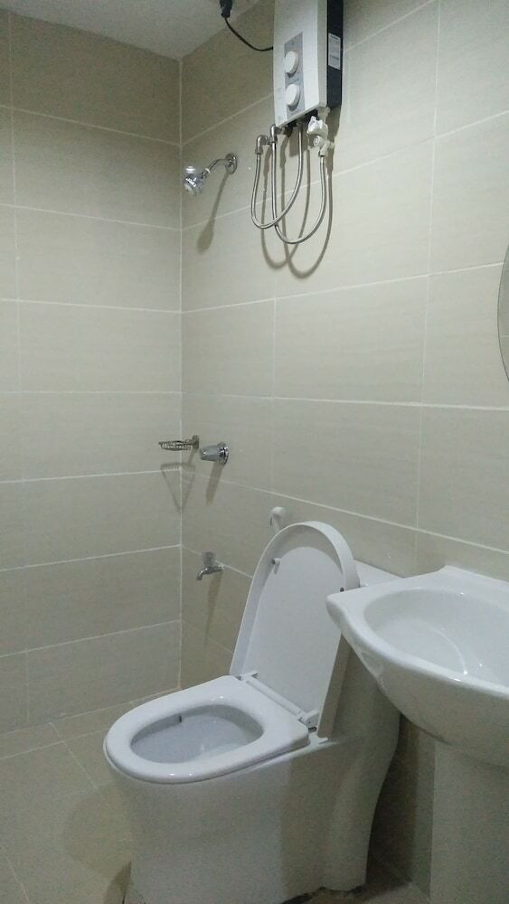 Meaco Royal Hotel-batangas City