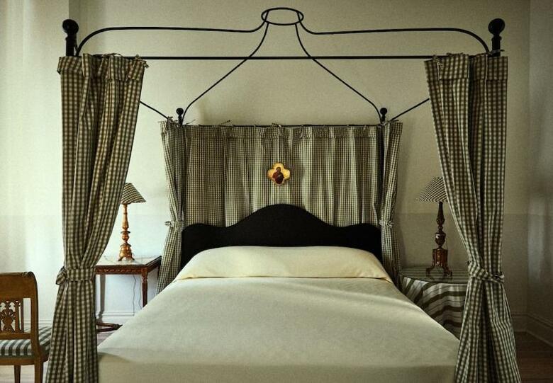 Hotel Peter And Paul