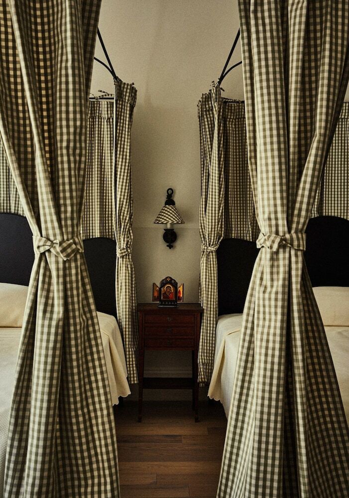 Hotel Peter And Paul