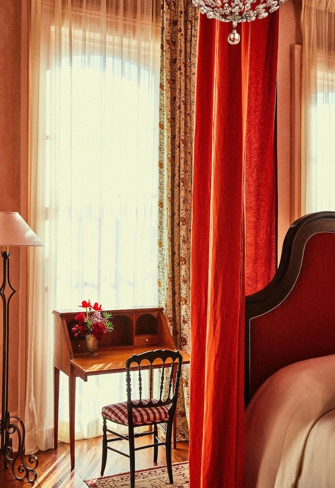 Hotel Peter And Paul