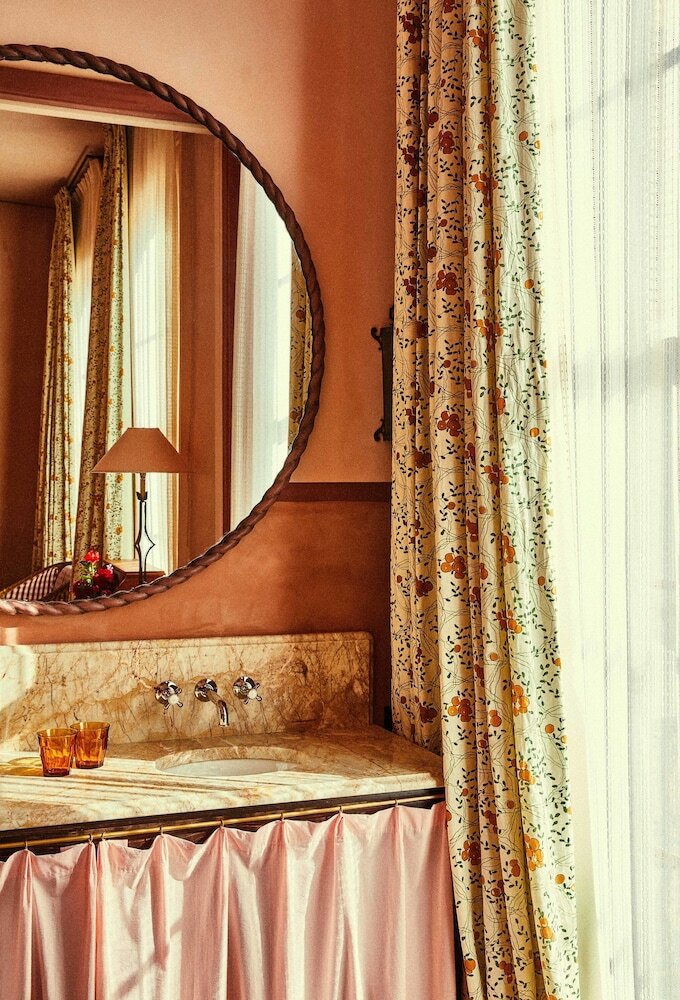 Hotel Peter And Paul
