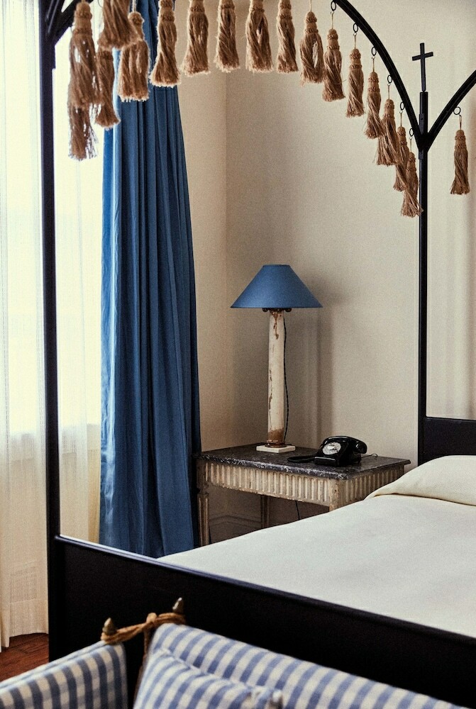 Hotel Peter And Paul