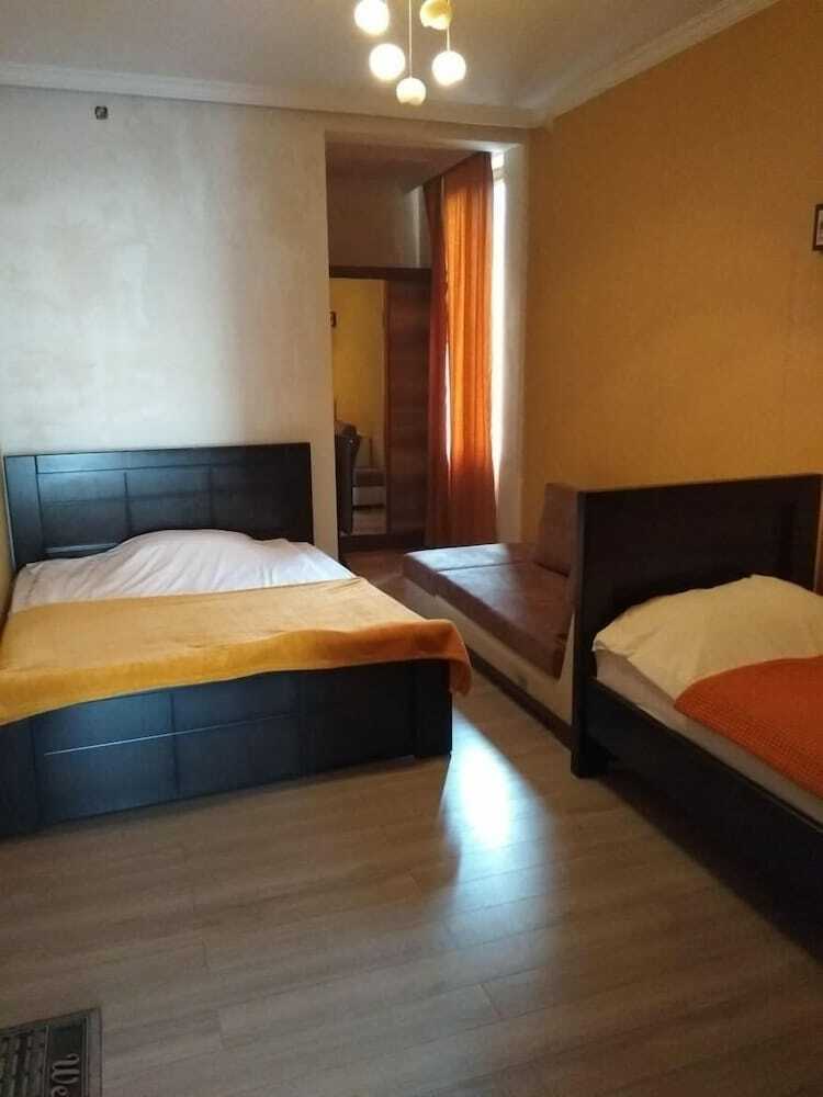 Hotel Khvamli 2002