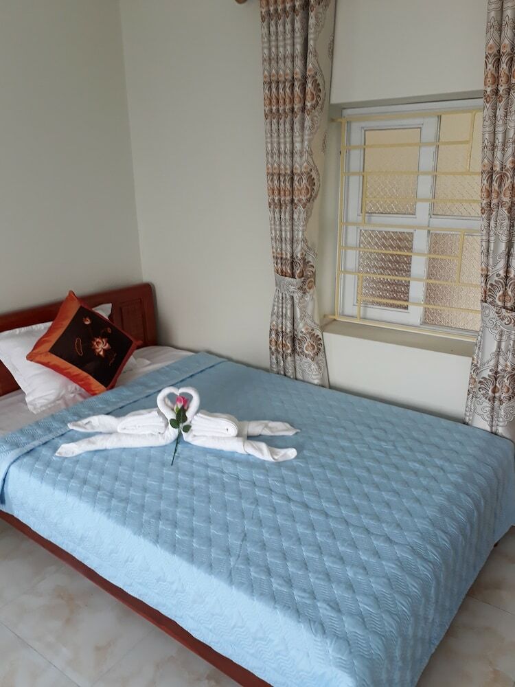 Hotel Tamcoc White Swan Hostel