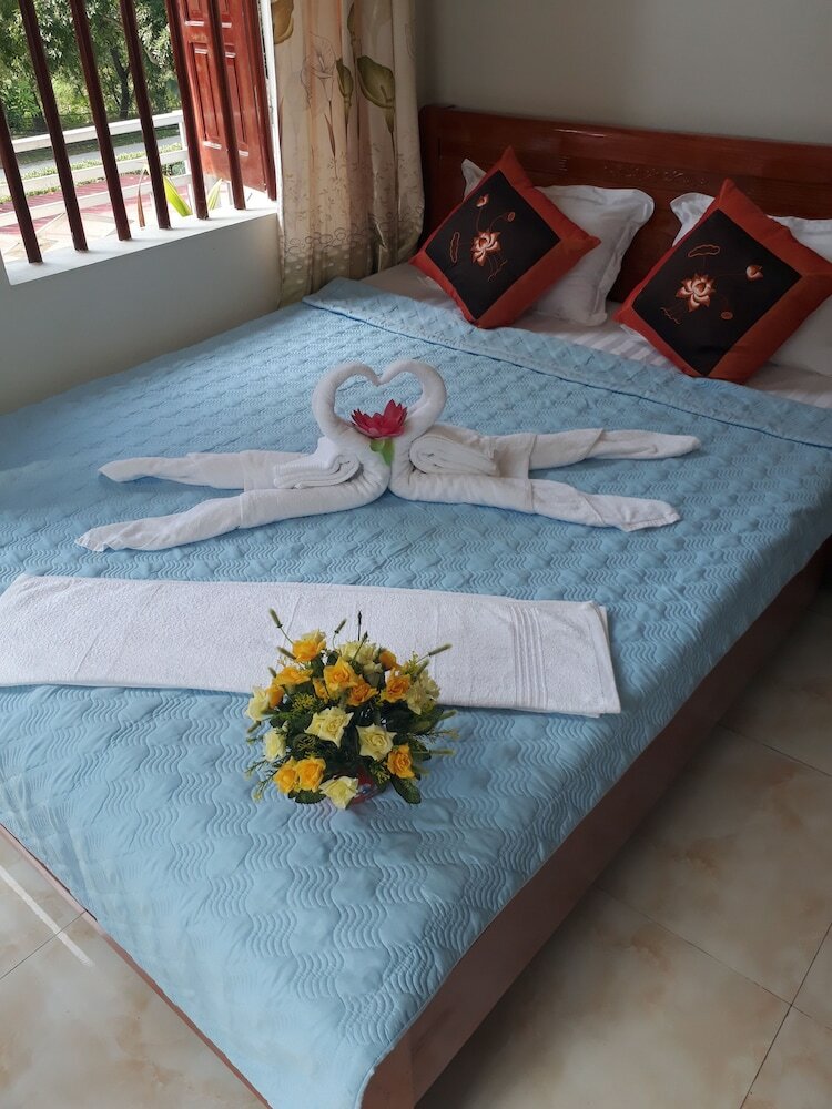 Hotel Tamcoc White Swan Hostel