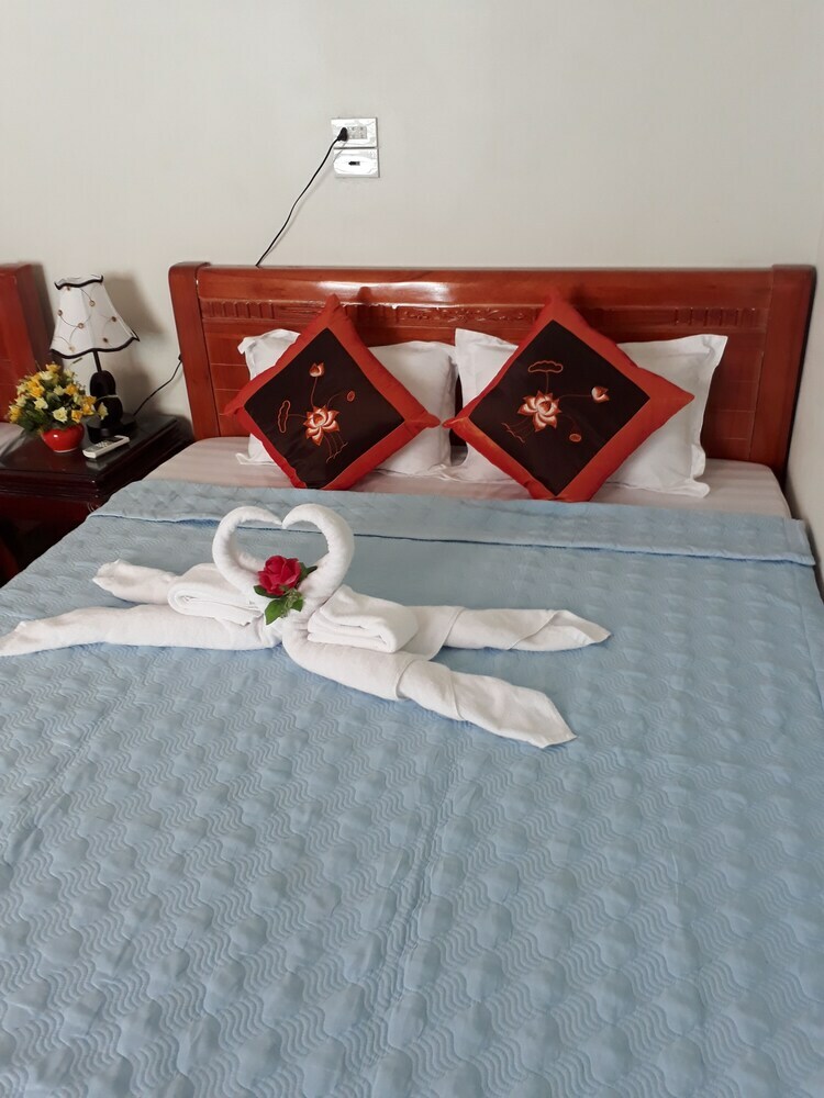 Hotel Tamcoc White Swan Hostel