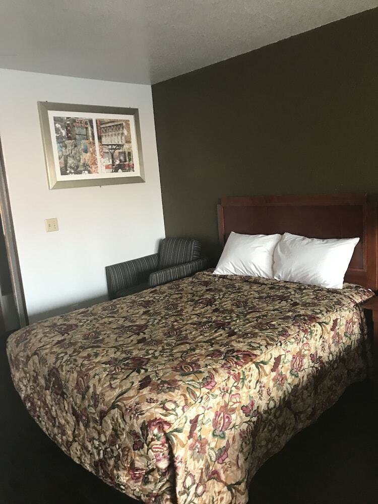 West Main Motel