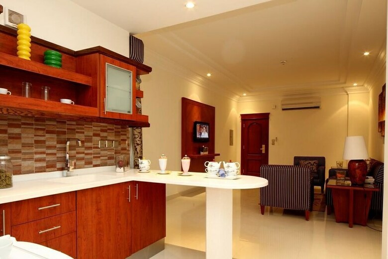 Hayatt Home Hotel