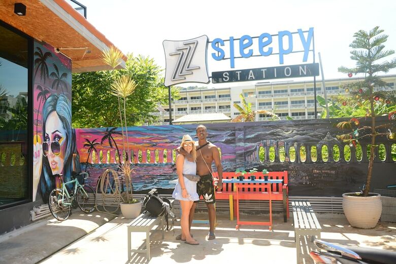 Hostal Sleepy Station - Hostel