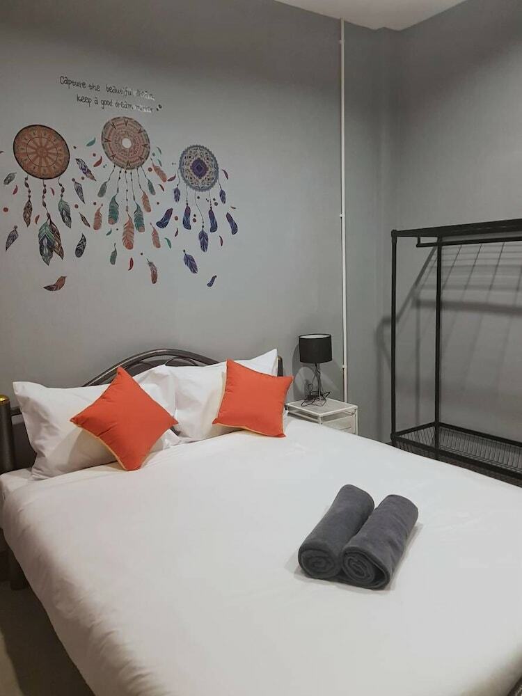 Hostal Sleepy Station - Hostel