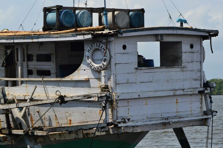 Houseboat Bee Kelotok