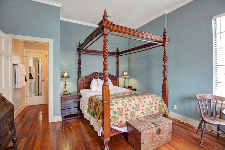 Bed & Breakfast Inn On The Riverwalk