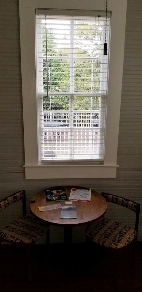 Bed & Breakfast Inn On The Riverwalk