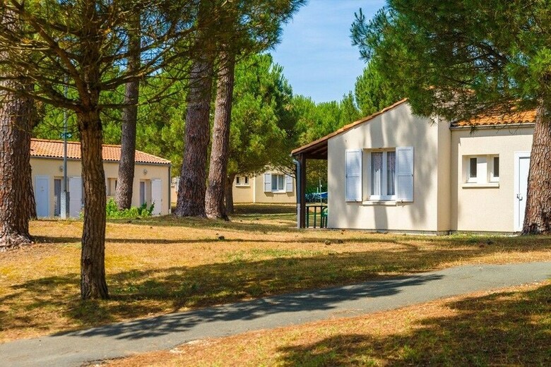 Village Vacances Azureva Ile D'ol�ron