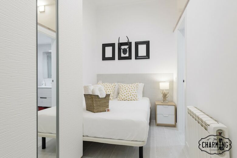 Apartamentos Charming Circo Price