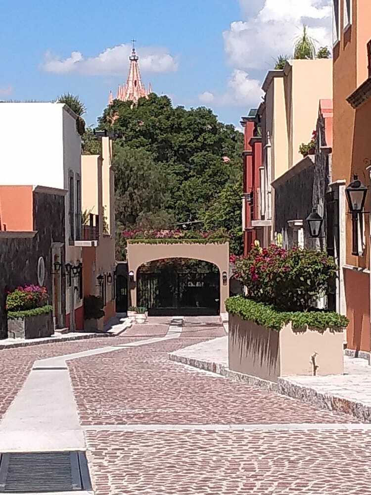 Casa De La Fuente