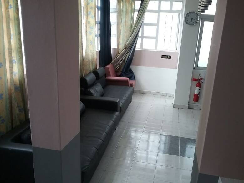 Hostal La Plaine Verte Guest House