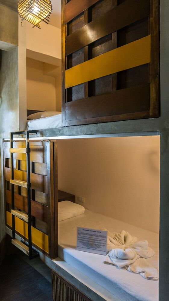 Hostal Happiness Hostel