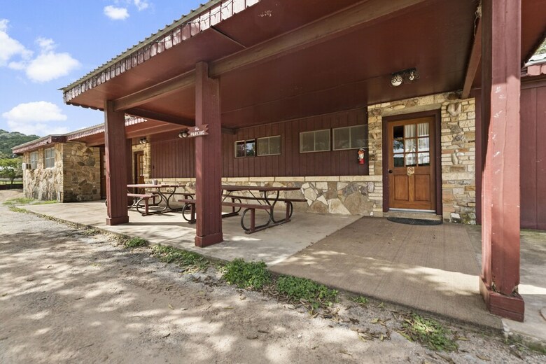 Posada Thunderbird Resort & Event Center