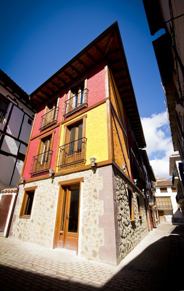 Apartamentos Tur�sticos Lladito
