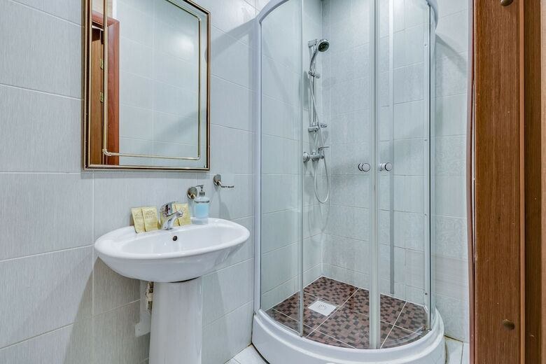 Hotel Travelto Leto