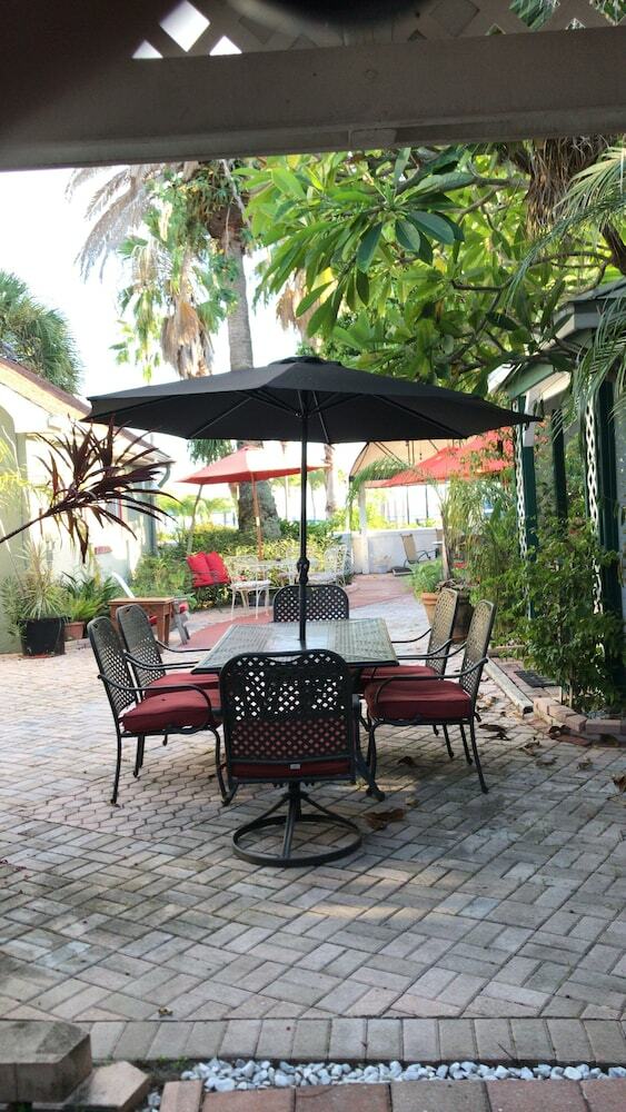Bed & Breakfast Seabreeze Manor Inn