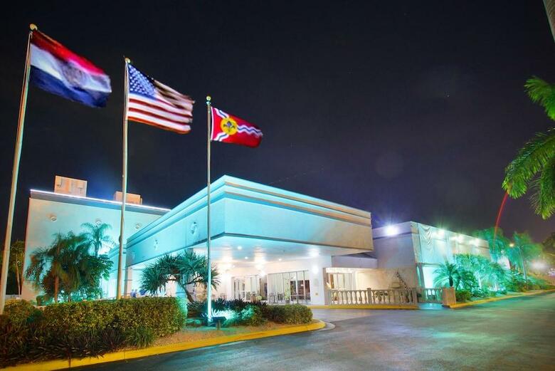 Fort Lauderdale Grand Hotel
