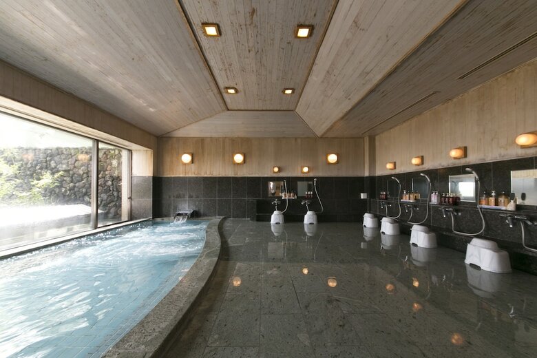 Skypark Hotel In Kurumayama Kogen