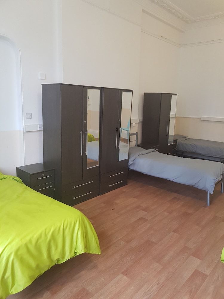 Hostal Halpin House