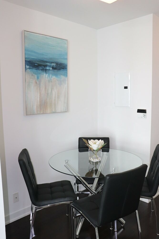 Apartamentos Aaira Suites At York St