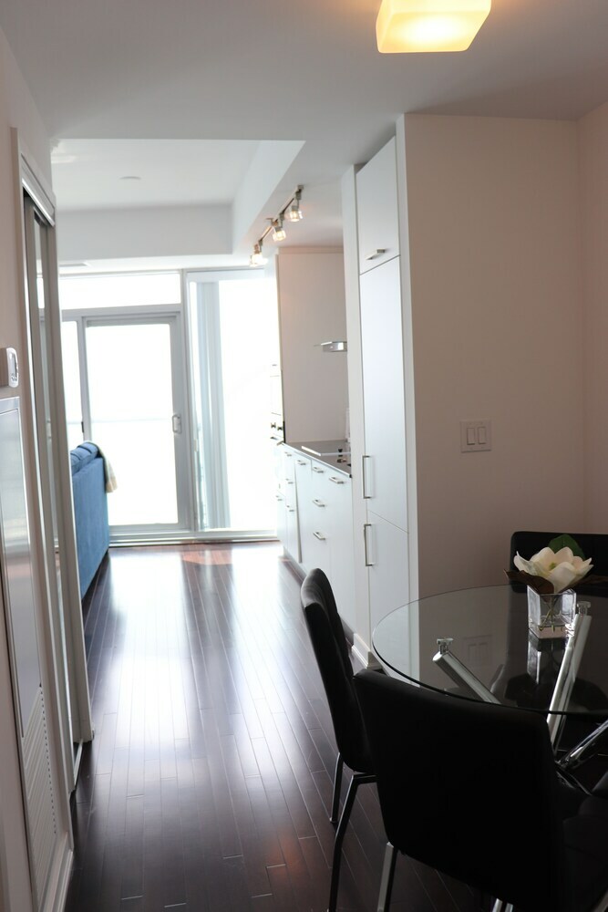 Apartamentos Aaira Suites At York St