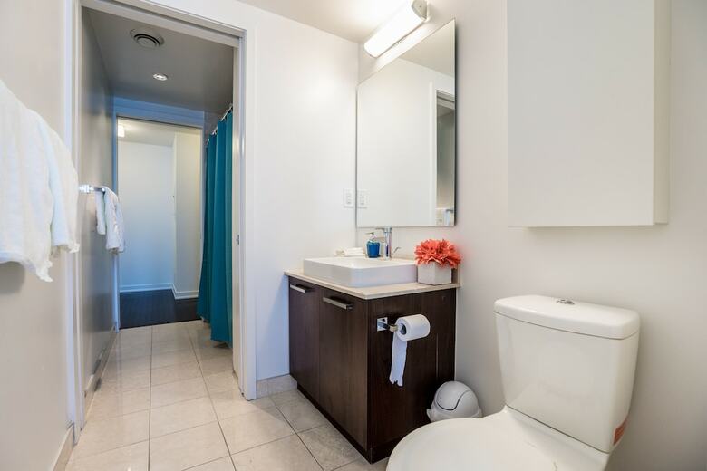 Apartamentos Aaira Suites At 65 Bremner Blvd