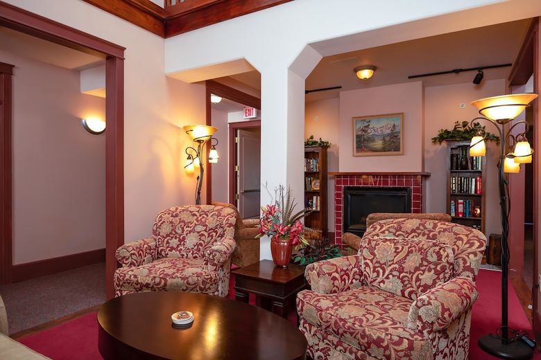 Historic Hotel Condon