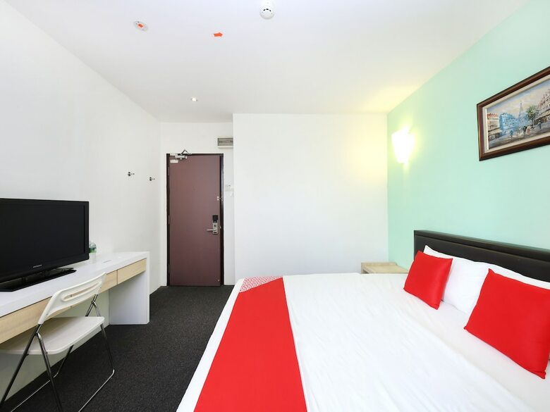 Oyo 442 Marvelton Hotel