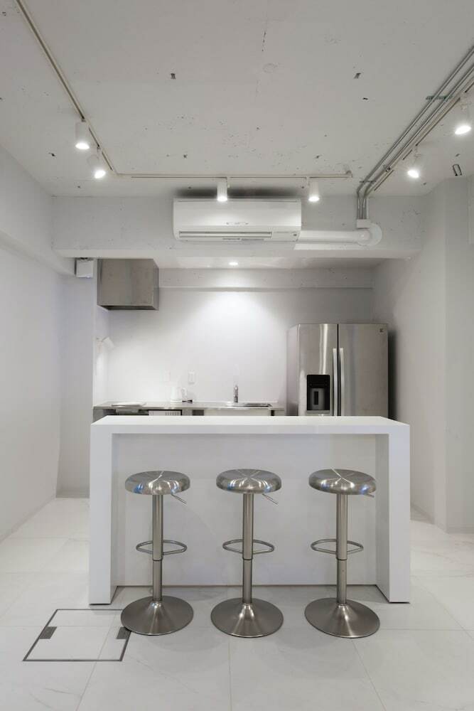 Tsukimi Hotel