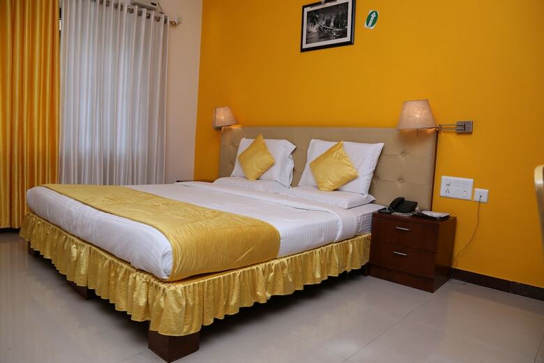 Metro Plaza Hotel