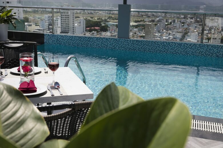 Diamond Nha Trang Hotel