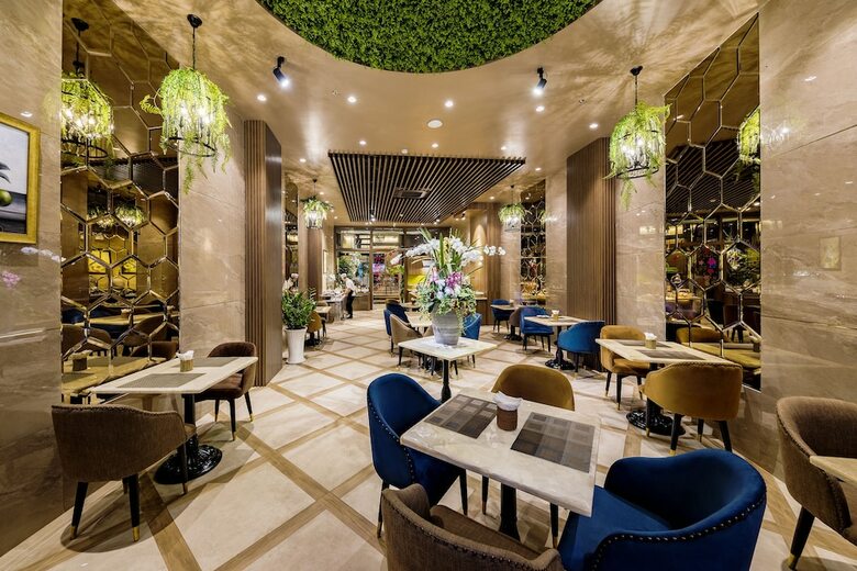 Sunflower Cbq Hotel