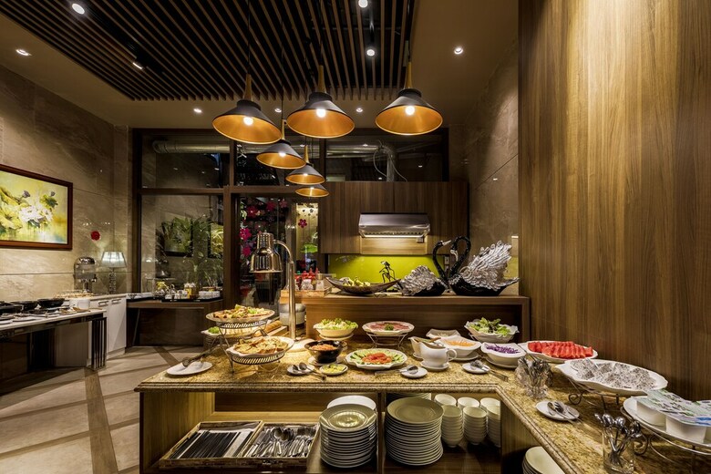 Sunflower Cbq Hotel