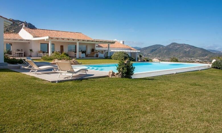 Villa Golfo Di Marinella