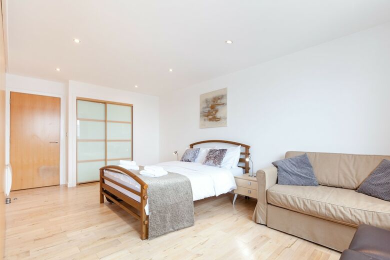 Apartamentos Stylish Penthouse Suite