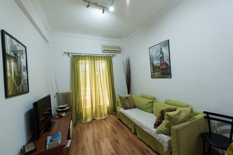 Athinian Apartment Veikou