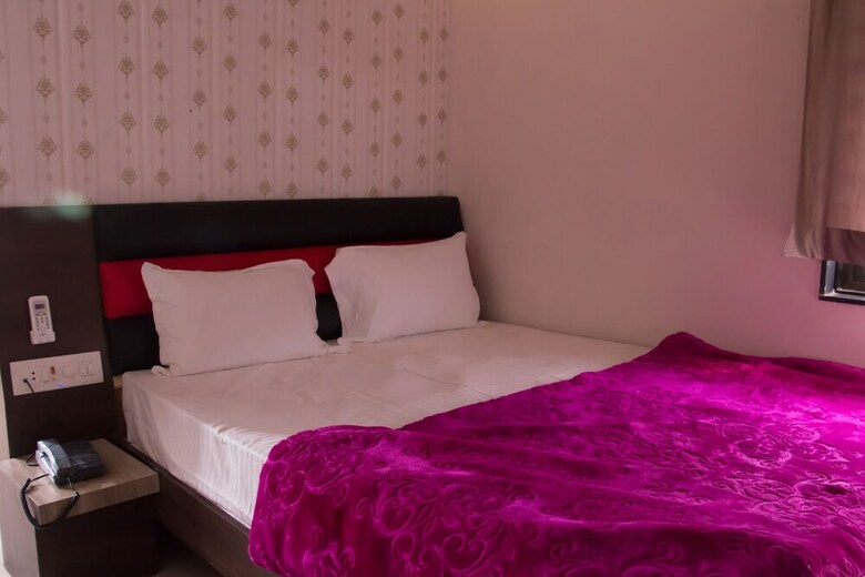 Hotel Shree Palace & Restaurant