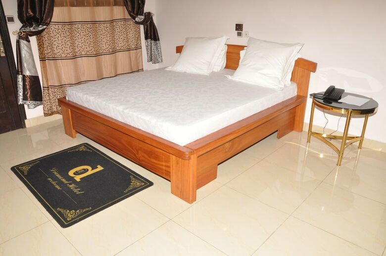 Diamond Hotel