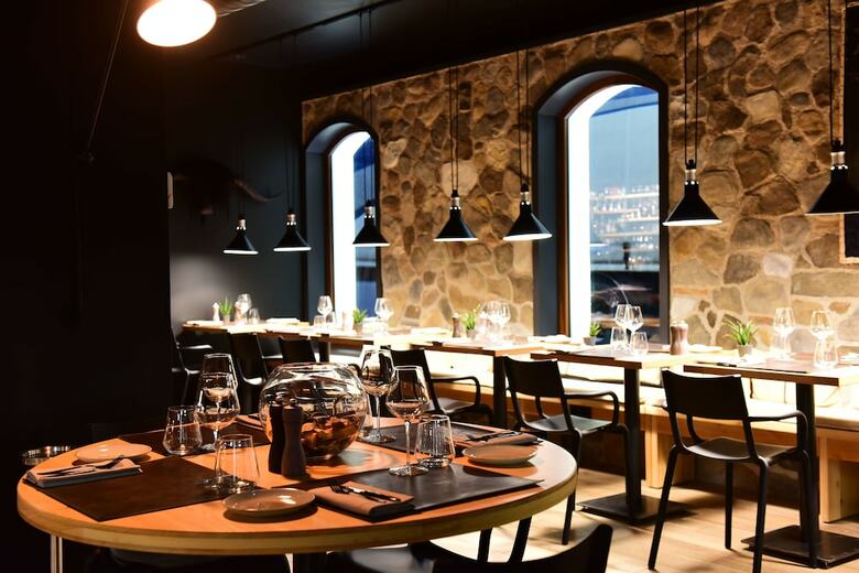 Hotel H�tel Le Mon�tier