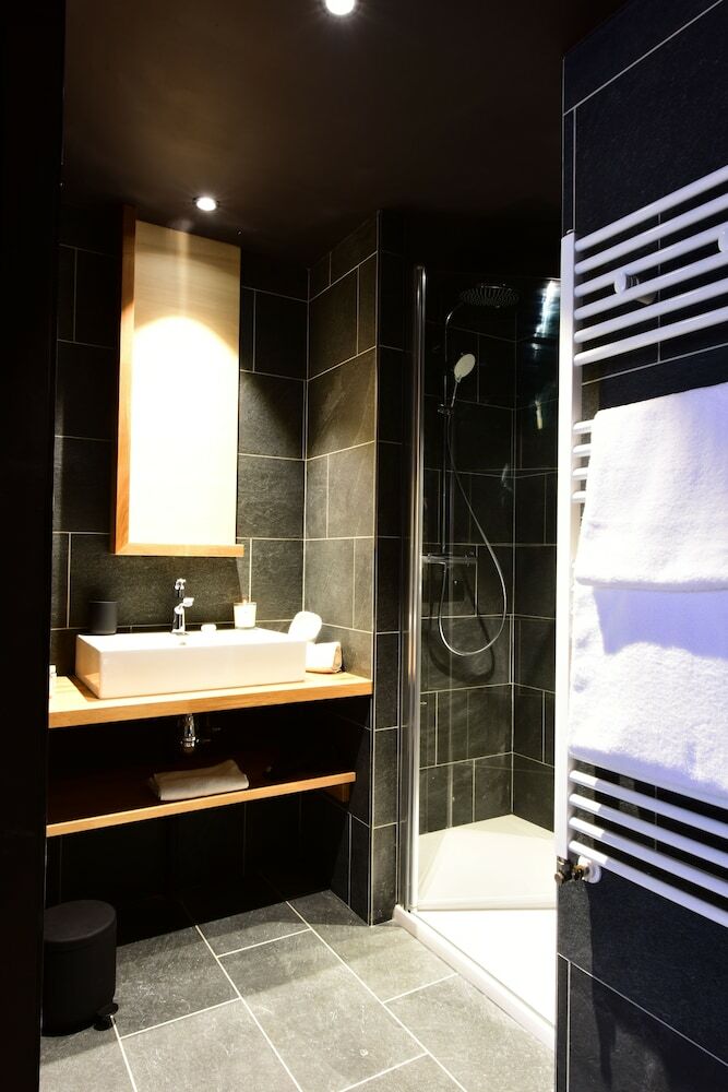 Hotel H�tel Le Mon�tier