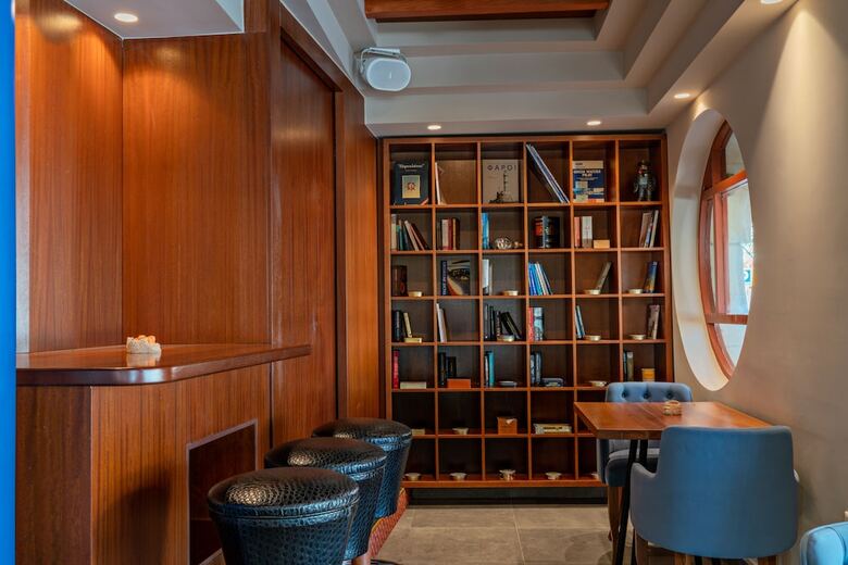 Kyma Suites Beach Hotel